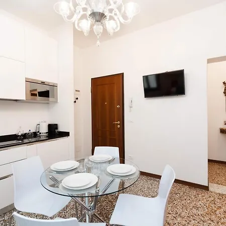 Appartamento Just Urban - Castello 5067 Boutique