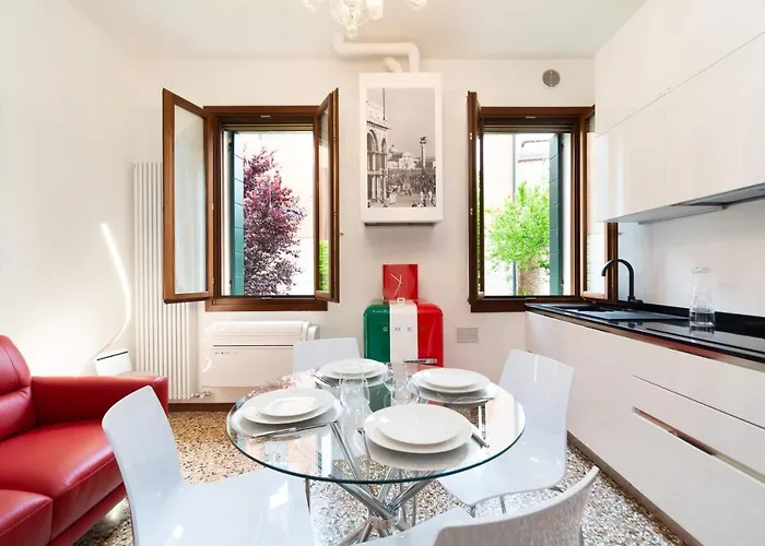 Just Urban - Castello 5067 Boutique * Venise