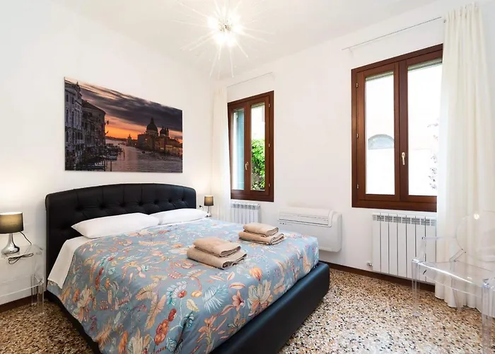 Just Urban - Castello 5067 Boutique Venise